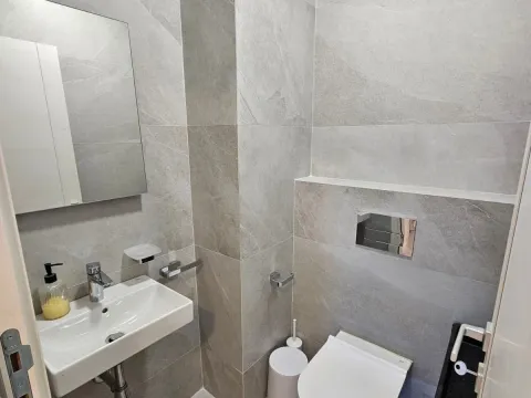 Izdavanje, dvosoban stan, 73m², Central Point, Podgorica - image 5