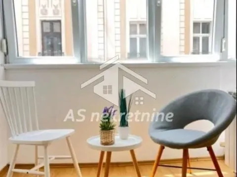 Izdavanje, trosoban stan, 80m², Stari Grad, Beograd - image 13