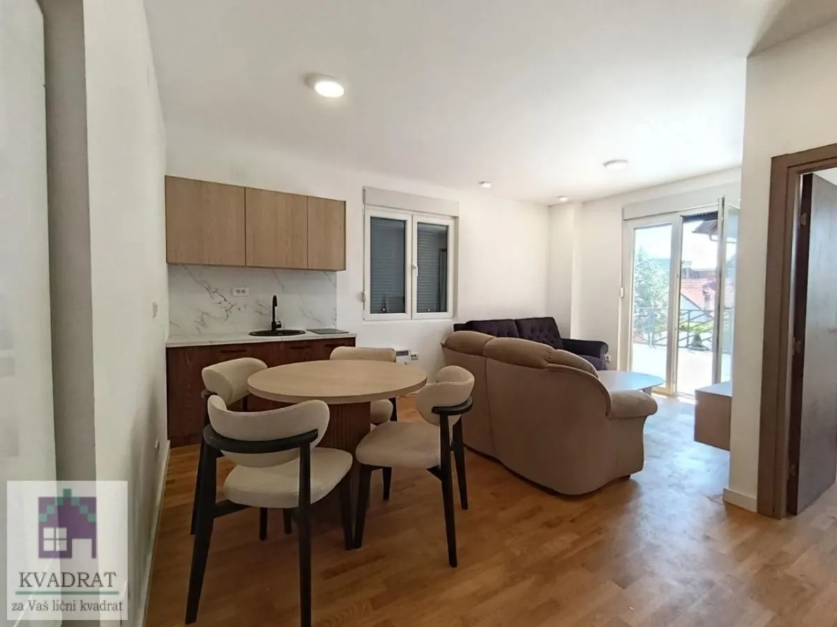Prodaja, jednosoban stan, 37m², Centar, Zlatibor