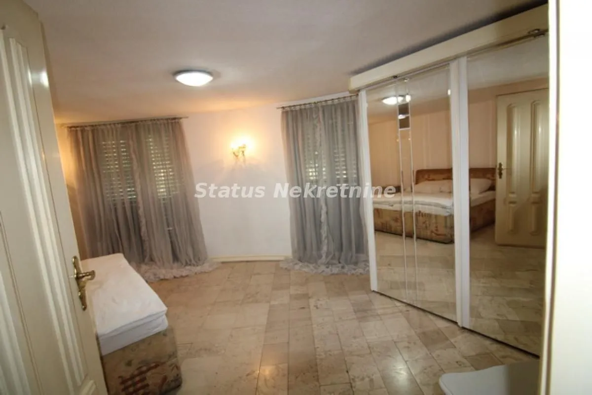 Prodaja, kuća, 416m², Sremska Mitrovica, Srbija