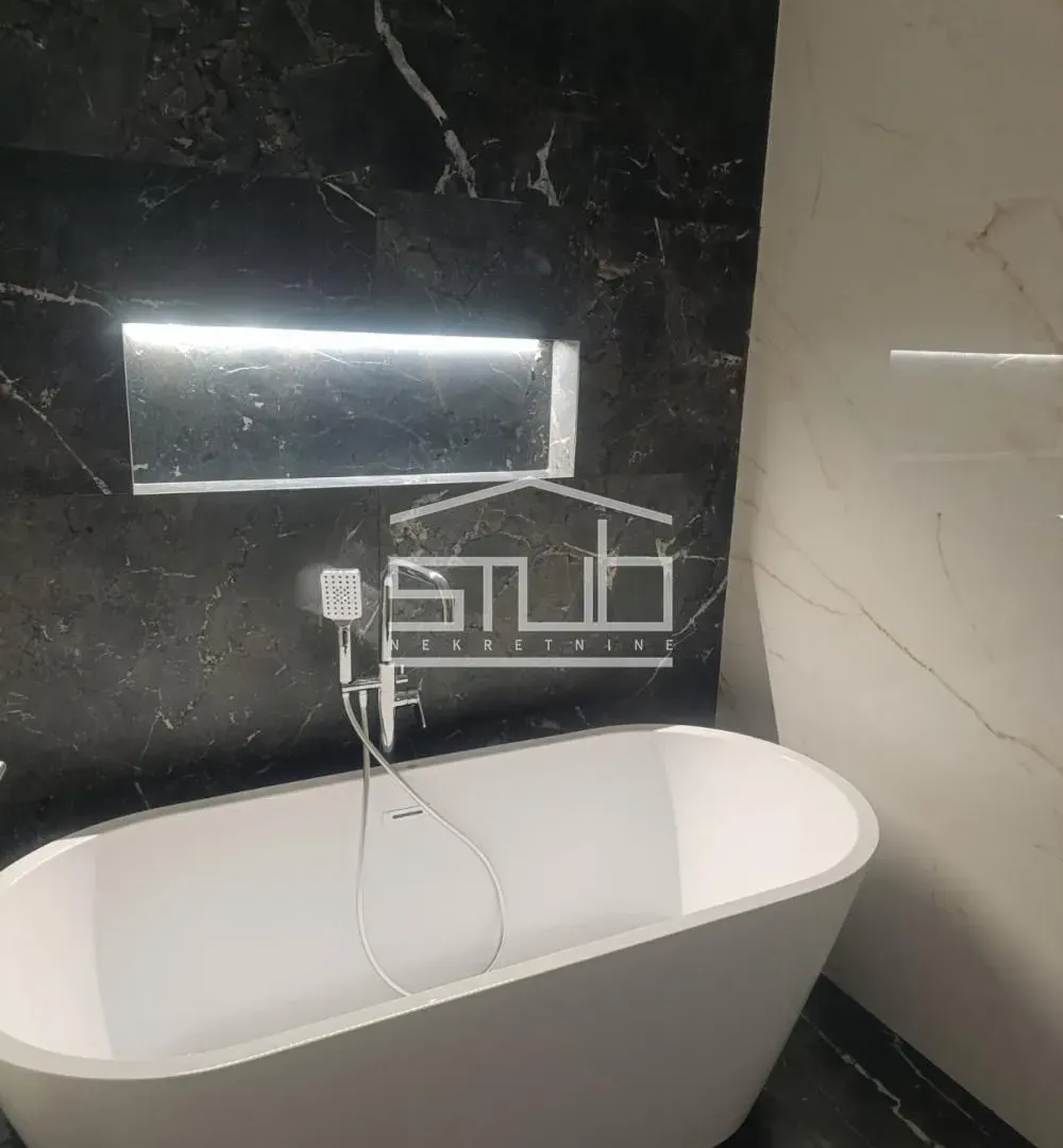 Sale, four bedroom apartment, 113m², Čukarica, Beograd