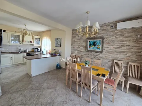 Prodaja, četvorosoban stan, 162m², Dobre Vode, Bar - image 14