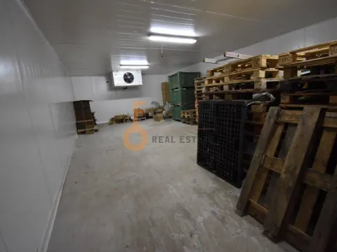 Sale, office space, 794m², Rogami, Podgorica - image 6