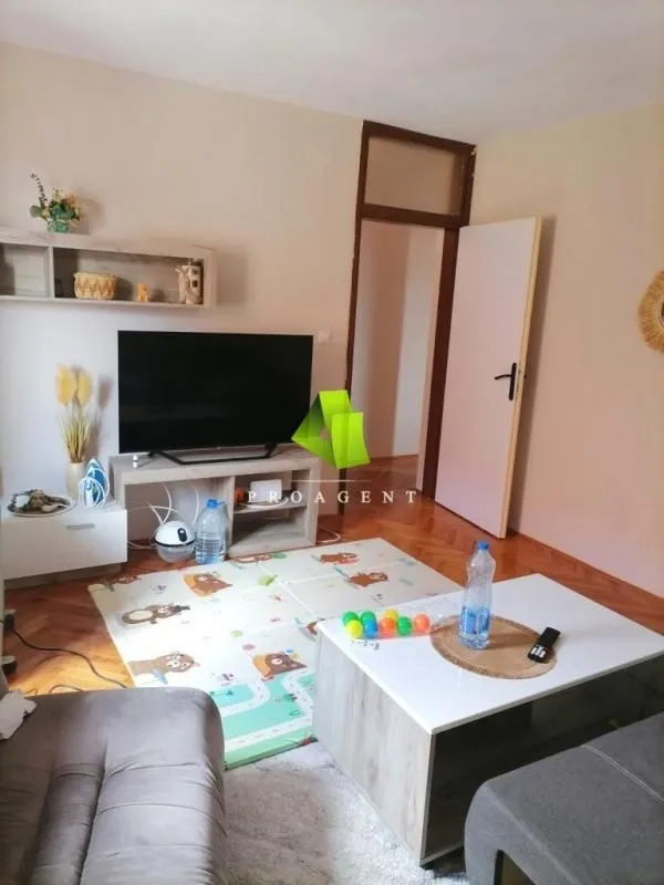 Prodaja, kuća, 273m², Palilula, Niš