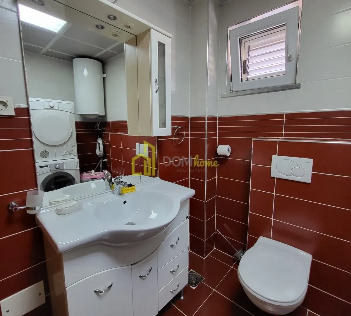 Izdavanje, dvosoban stan, 85m², Preko Morače, Podgorica