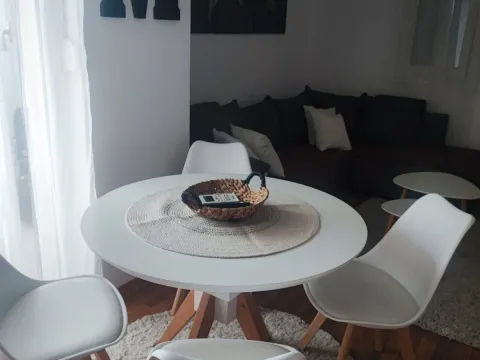 Izdavanje, jednosoban stan, 55m², City Kej, Podgorica - image 5