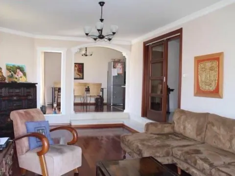 Izdavanje, kuća, 180m², Donja Gorica, Podgorica - image 11