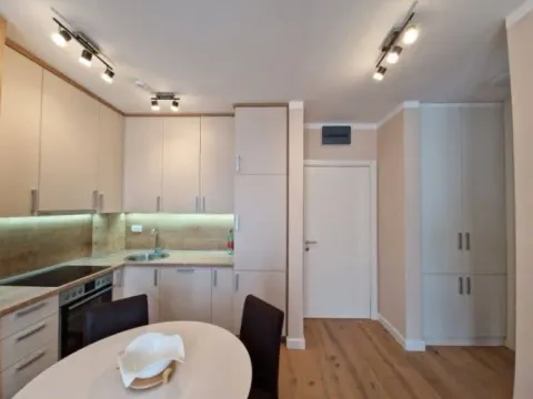 Rent, one bedroom apartment, 50m², Donja Lastva, Tivat - image 1