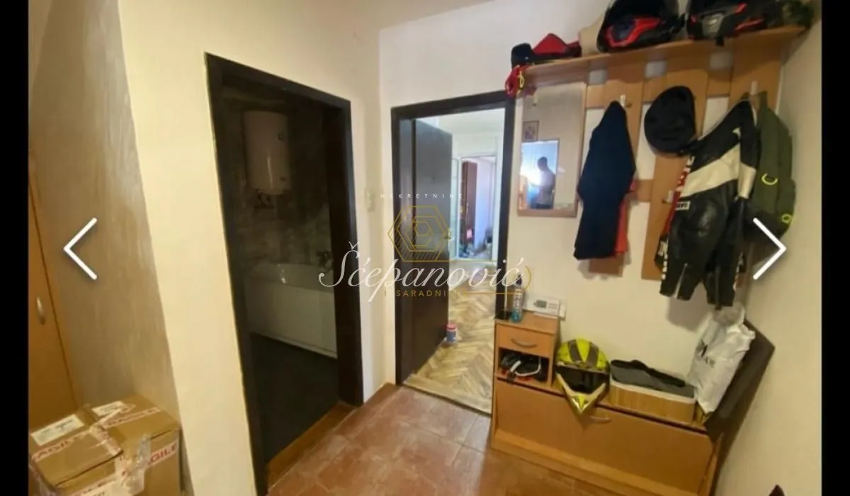 Prodaja, kuća, 209m², Futog, Novi Sad Sve Podlokacije