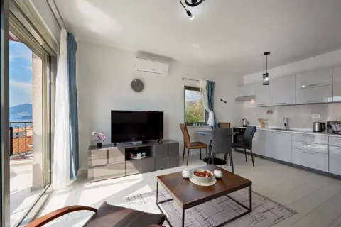 Rent, two bedroom apartment, 55m², Kamenovo, Budva - image 2