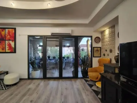 Izdavanje, trosoban stan, 115m², Zabjelo, Podgorica - image 2