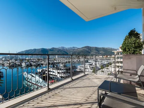 Sale, three bedroom apartment, 252m², Porto Montenegro, Tivat - image 13