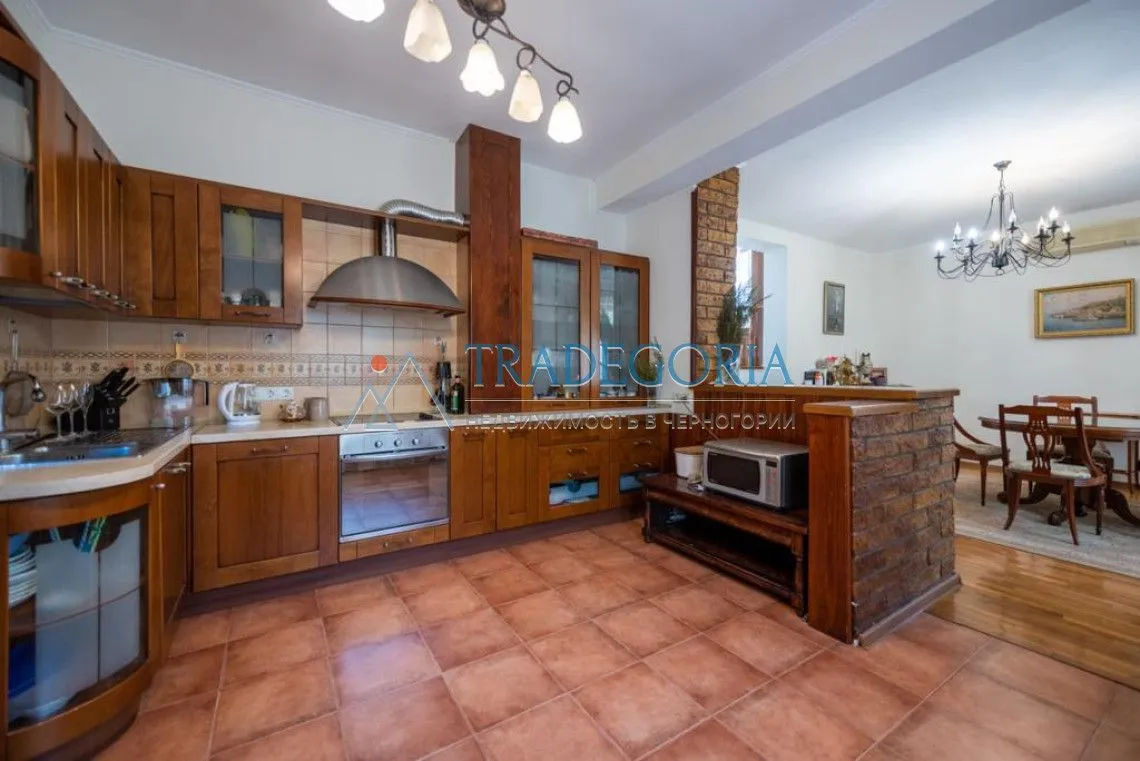 Prodaja, kuća, 400m², Kotor, Crna Gora