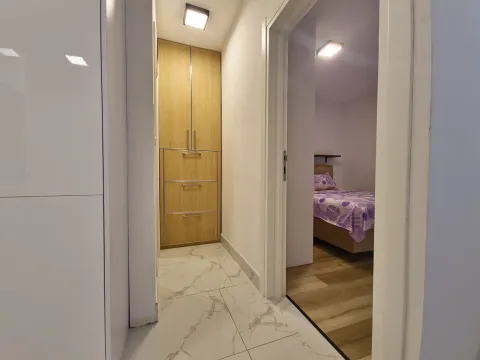 Izdavanje, jednosoban stan, 47m², Budva, Crna Gora - image 8