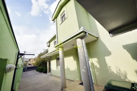 Rent, house, 175m², Podgorica, Crna Gora - image 12