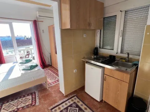 Rent, studio apartment, 30m², Šušanj, Bar - image 4