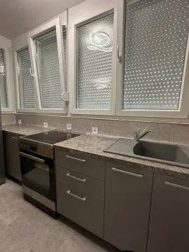 Prodaja, trosoban stan, 74m², Tuški Put, Podgorica - image 4