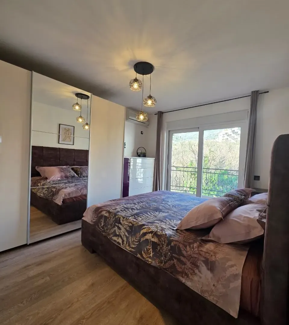 Prodaja, trosoban stan, 106m², Bečići, Budva