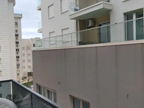 Sale, two bedroom apartment, 61m², Bečići, Budva - image 7