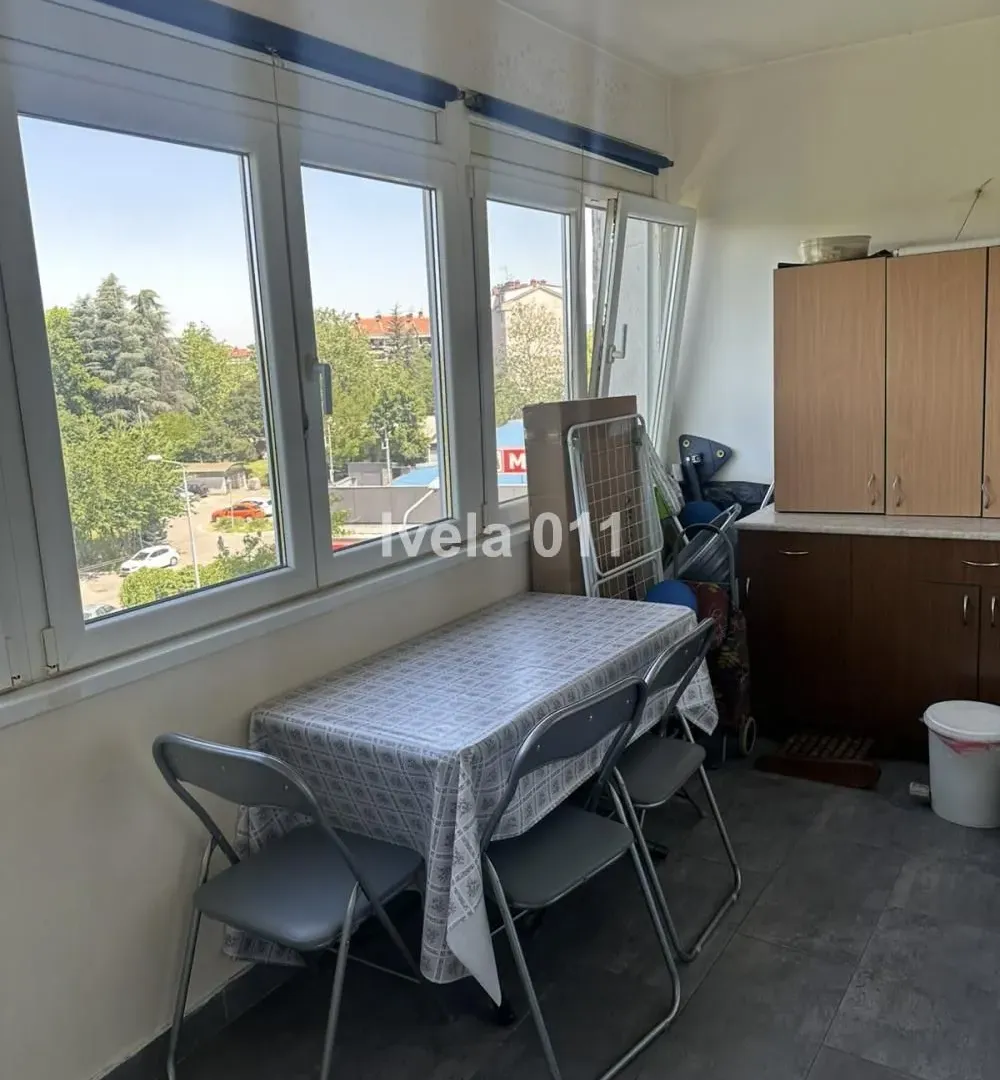 Izdavanje, dvosoban stan, 56m², Brace Jerković, Voždovac Sve Podlokacije