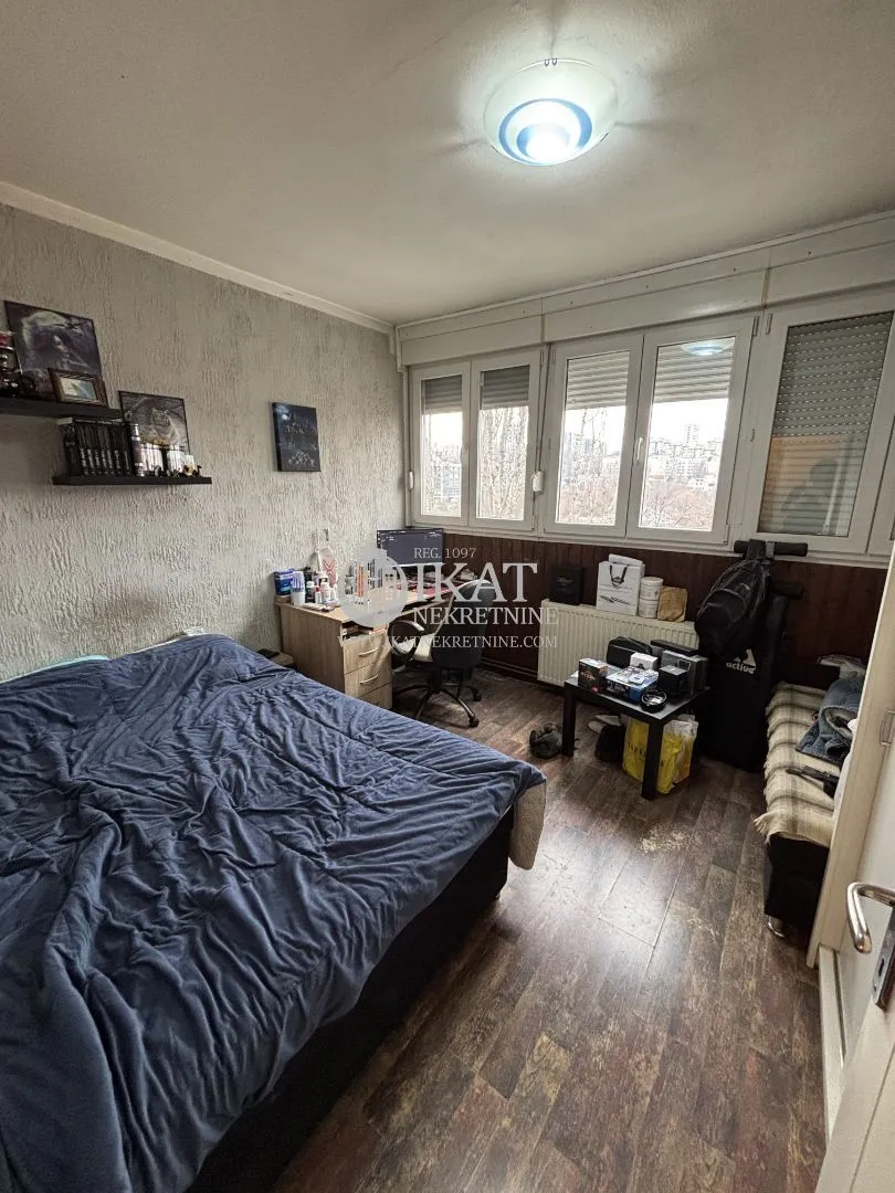 Sale, three bedroom apartment, 77m², Brace Jerković, Voždovac Sve Podlokacije
