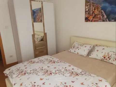 Izdavanje, jednosoban stan, 43m², City Kvart, Podgorica - image 7