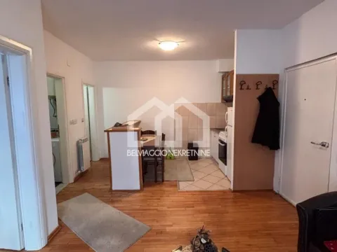 Izdavanje, jednosoban stan, 45m², Vračar Hram, Vračar Sve Podlokacije