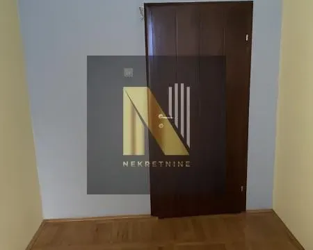 Izdavanje, poslovni prostor, 250m², Rumenka, Novi Sad Sve Podlokacije - image 3