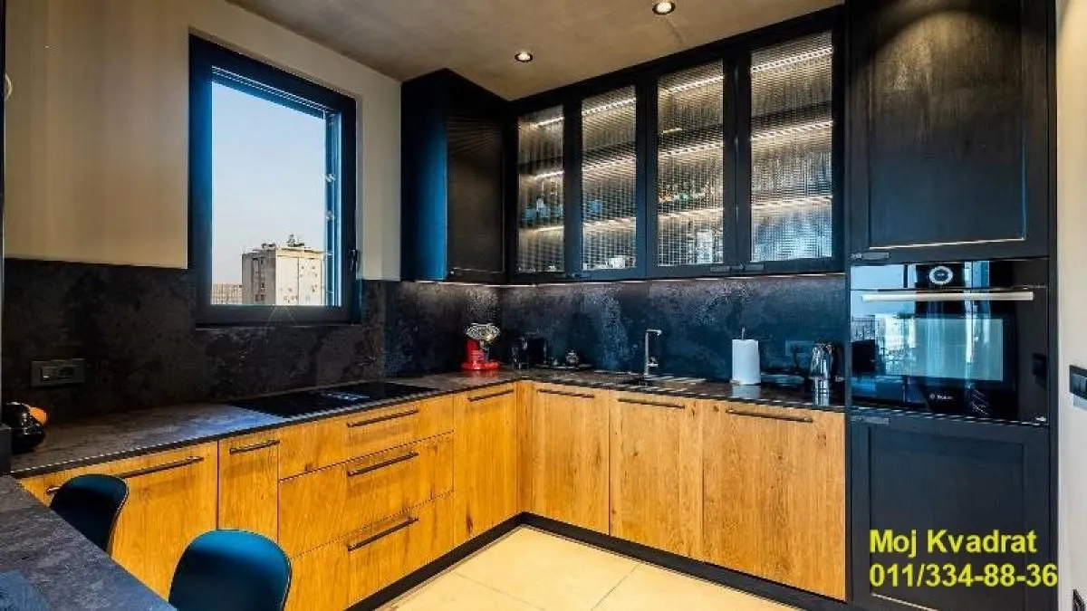 Rent, three bedroom apartment, 193m², Stari Grad, Beograd