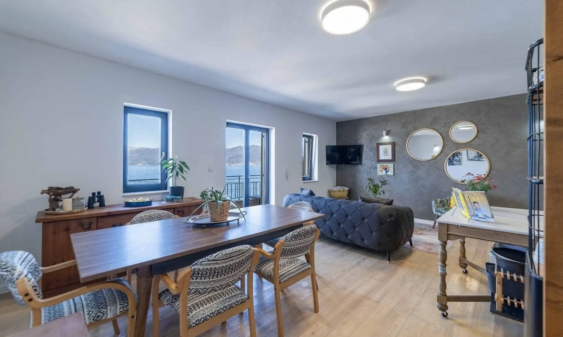 Prodaja, trosoban stan, 122m², Bratešići, Kotor