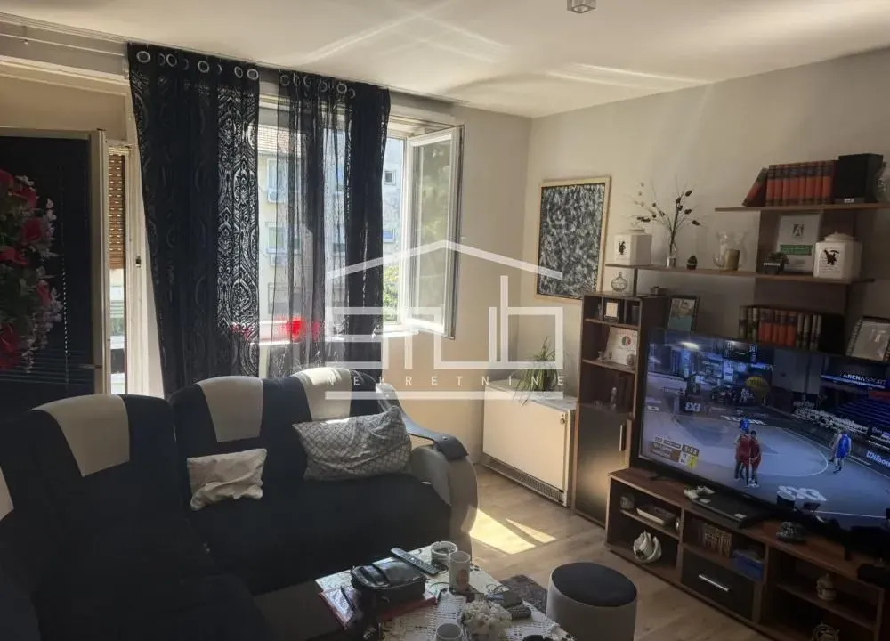 Sale, three bedroom apartment, 64m², Labudovo Brdo, Beograd