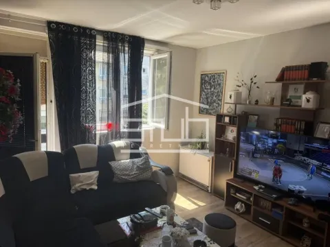 Sale, three bedroom apartment, 64m², Labudovo Brdo, Beograd