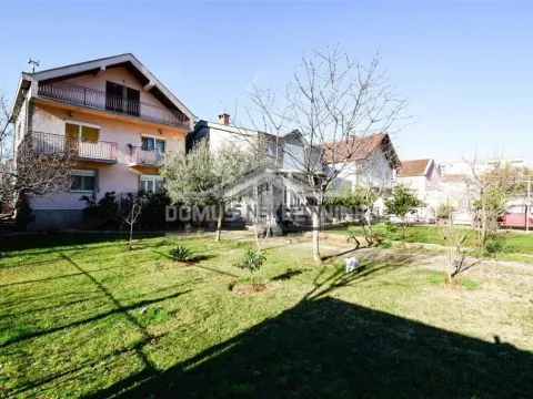 Prodaja, kuća, 230m², Stari Aerodrom, Podgorica - image 2