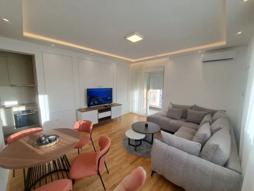 Rent, one bedroom apartment, 60m², Stari Aerodrom, Podgorica
