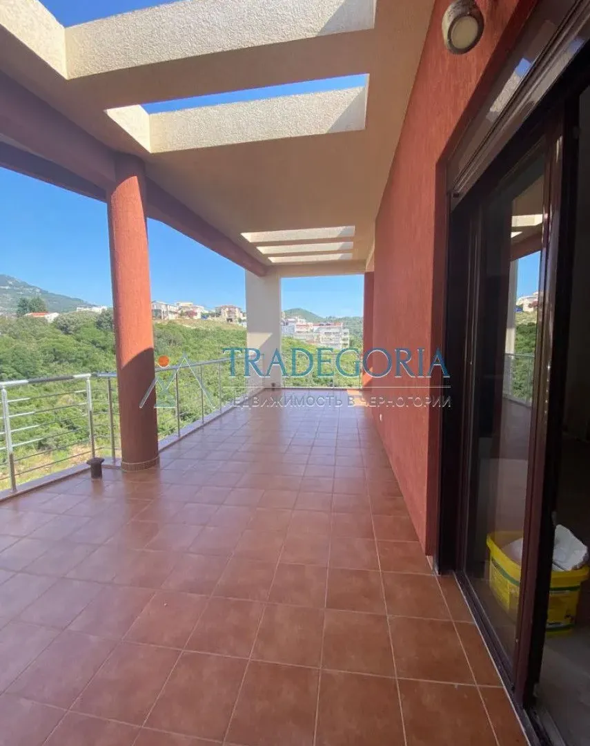 Prodaja, trosoban stan, 227m², Dobra Voda, Bar