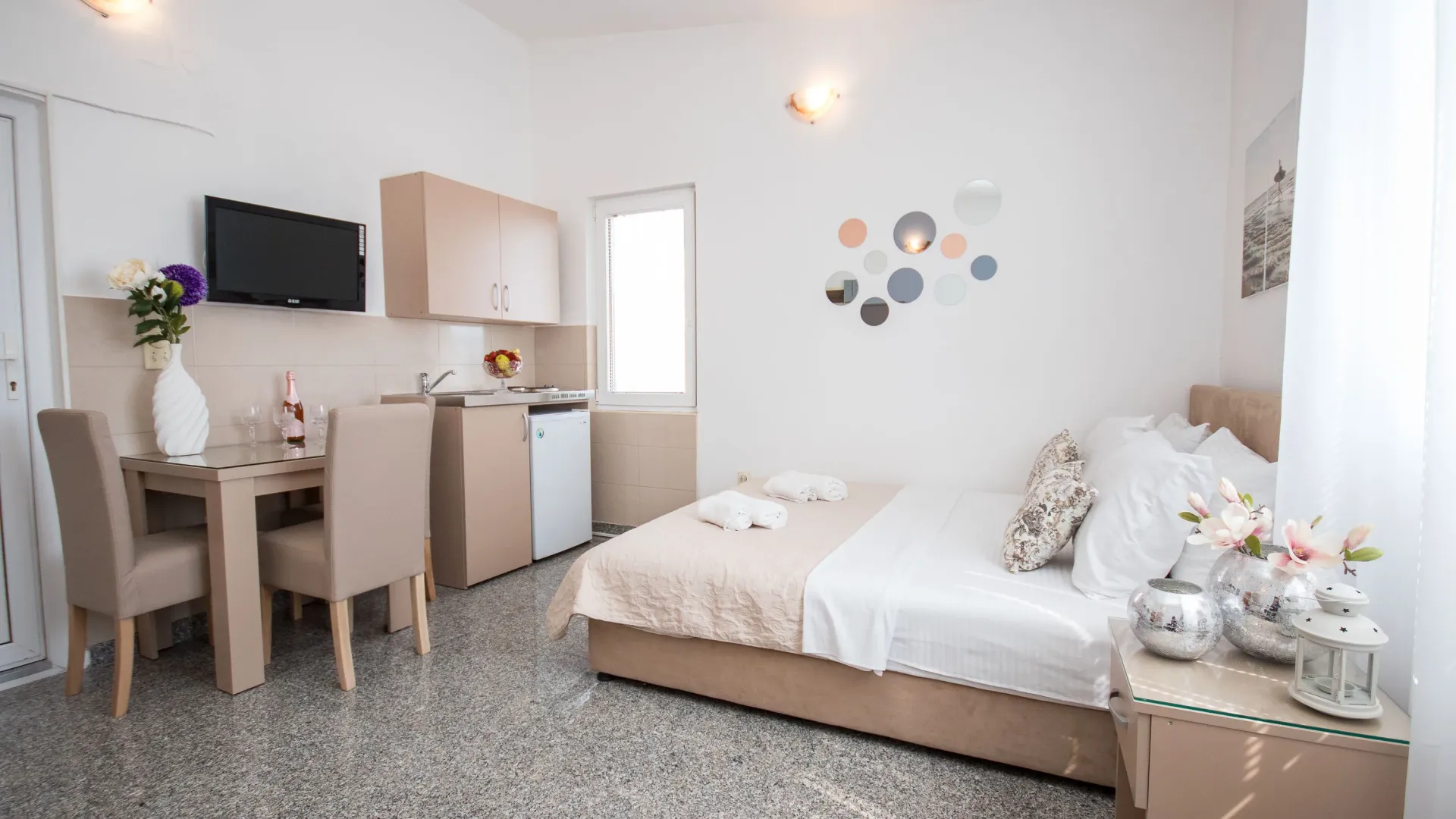 Daily-rent, studio apartment, 17m², Centar, Bar