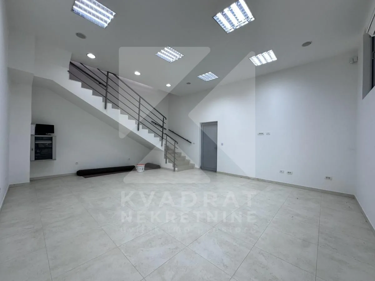 Sale, office space, 120m², Tološka šuma, Podgorica