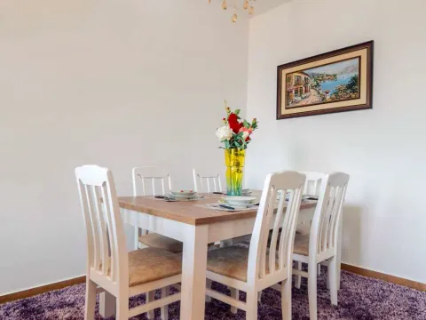 Prodaja, jednosoban stan, 51m², Bečići, Budva - image 2