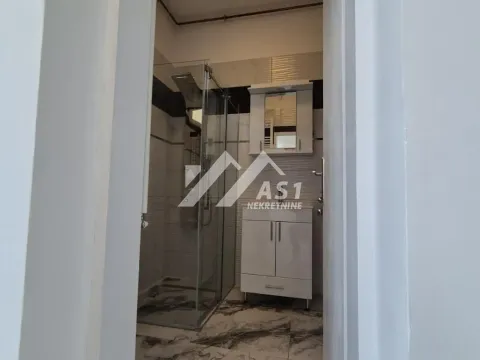 Izdavanje, trosoban stan, 77m², Adamovićevo Naselje, Novi Sad Sve Podlokacije - image 3