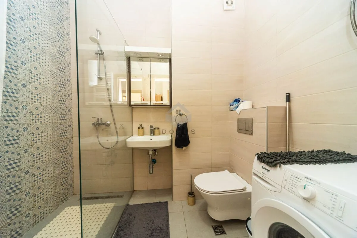 Prodaja, jednosoban stan, 45m², Blok 9, Podgorica