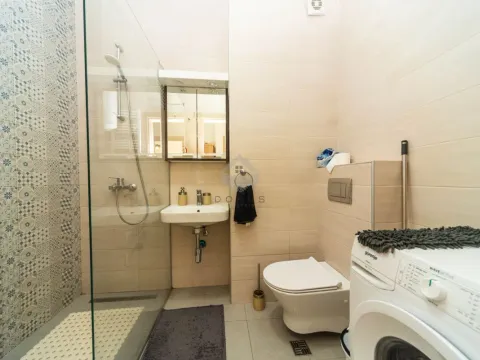 Prodaja, jednosoban stan, 45m², Blok 9, Podgorica - image 17