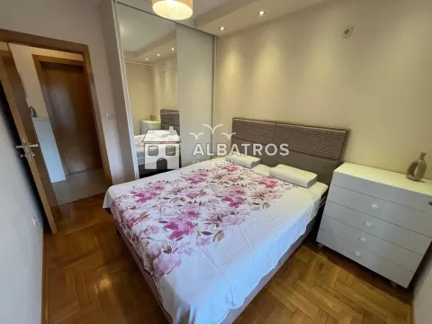 Izdavanje, jednosoban stan, 45m², Centar, Bar - image 8