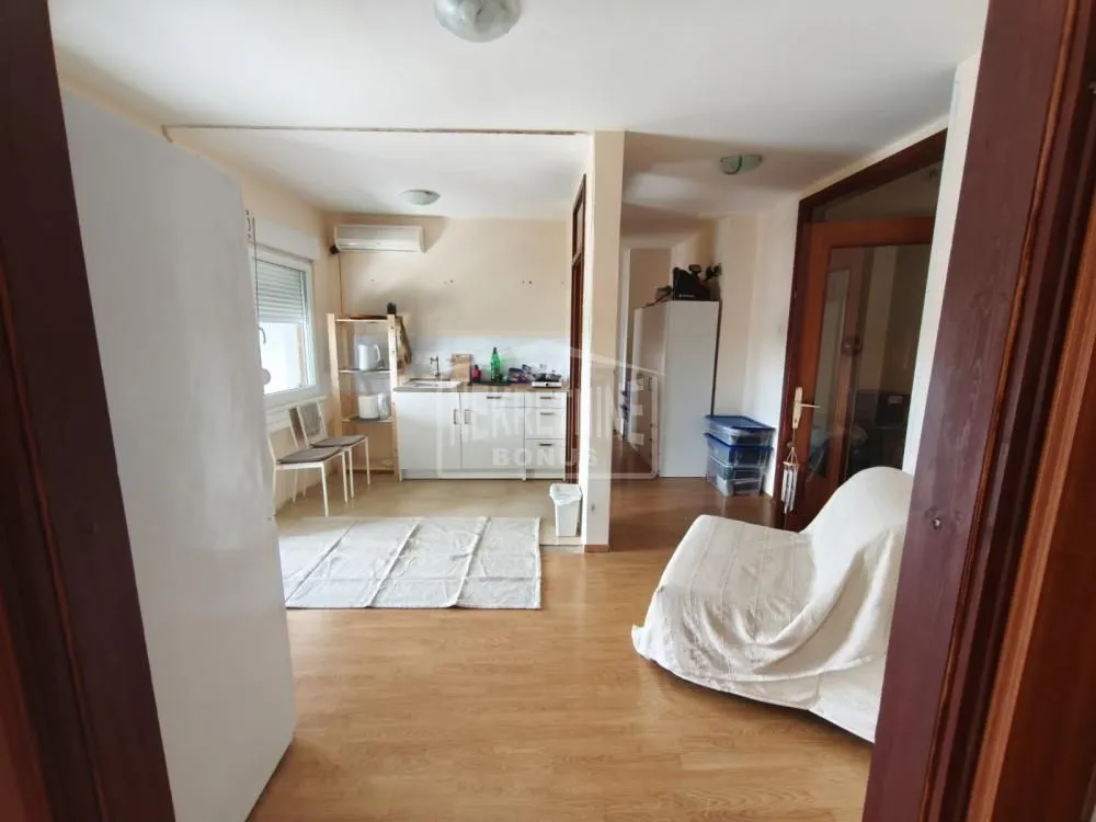 Prodaja, dvosoban stan, 60m², Aleksandrovo, Subotica