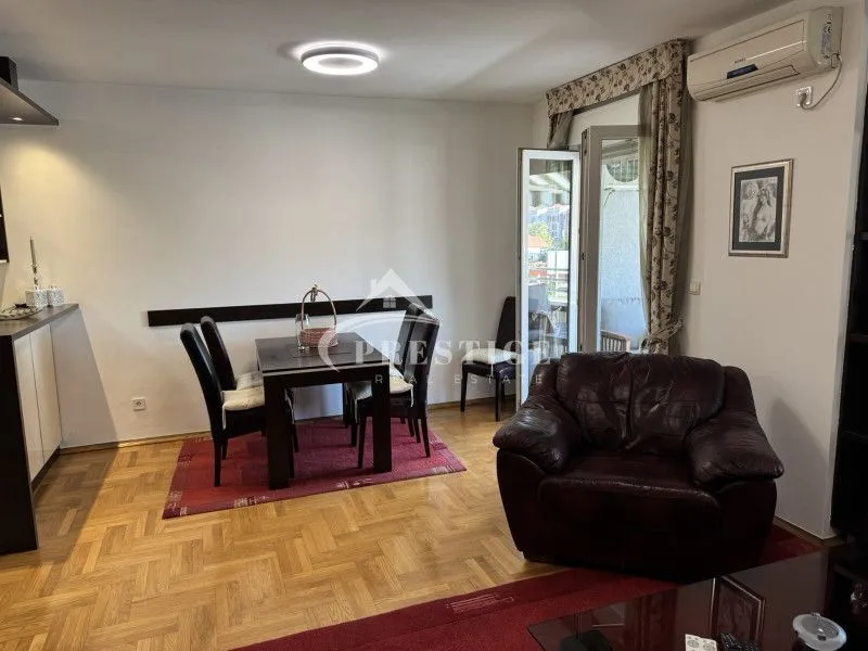 Rent, two bedroom apartment, 87m², Stari Aerodrom, Podgorica