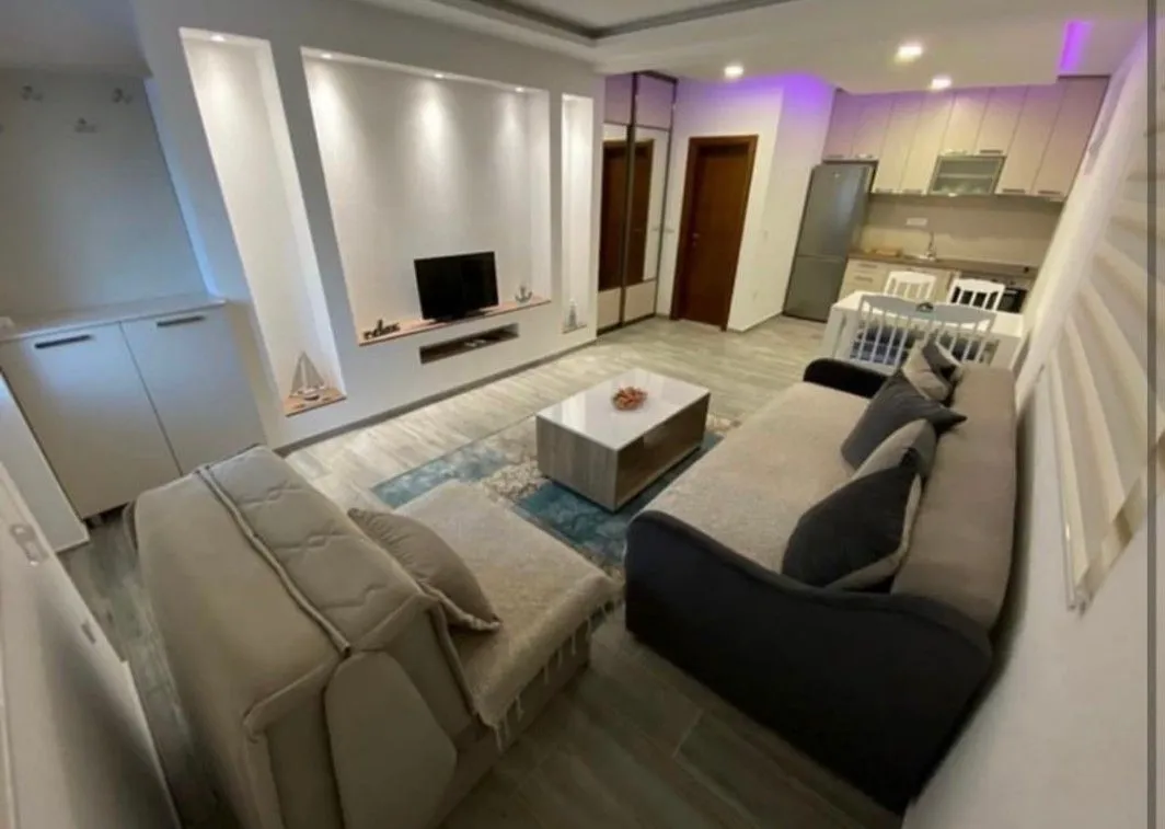 Rent, studio apartment, 35m², Gradiošnica, Tivat