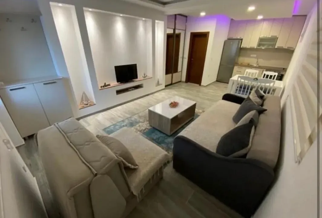 Izdavanje, garsonjera, 35m², Gradiošnica, Tivat