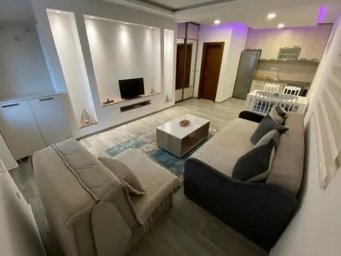 Izdavanje, garsonjera, 35m², Gradiošnica, Tivat