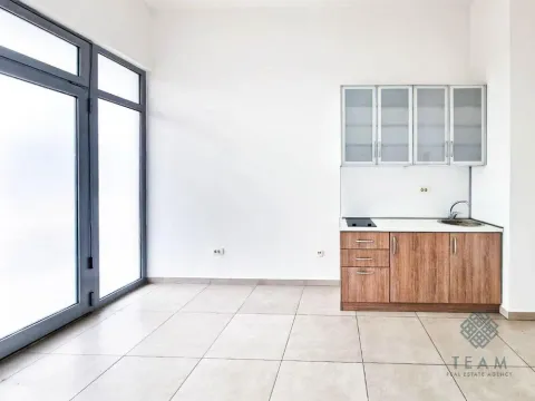 Izdavanje, poslovni prostor, 180m², Tološka šuma, Podgorica - image 10