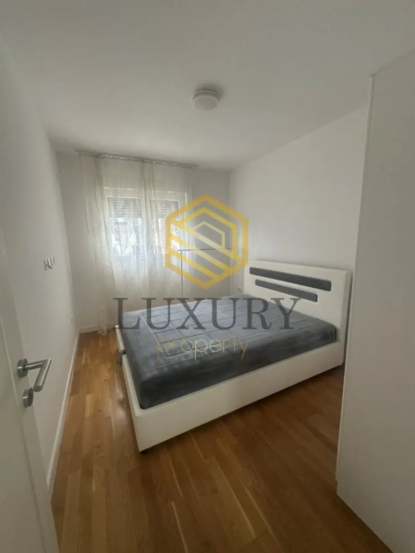 Izdavanje, jednosoban stan, 41m², Pobrežje, Podgorica