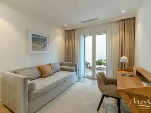 Sale, two bedroom apartment, 105m², Luštica Bay, Tivat - image 14